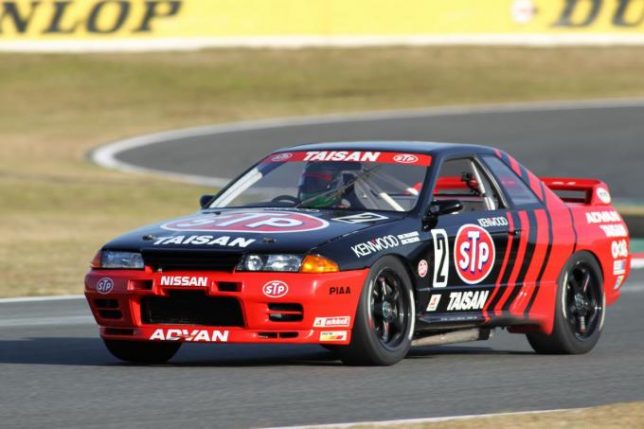ADVAN R32 GT-R