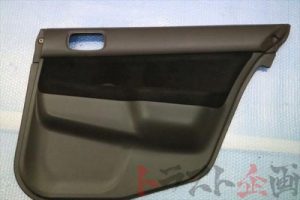 3708225 リア ドア内張り運転席側 ランサー GSR エボリューション7 CT9A